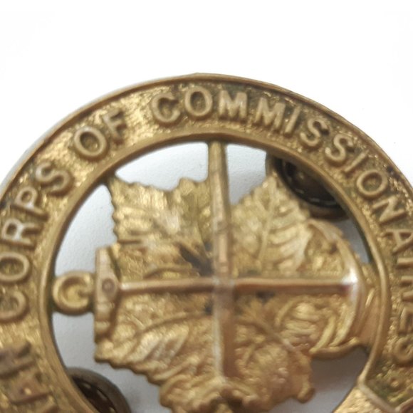 Cap Badge -Canadian Corps of Commissionaires - Picture 7 of 11